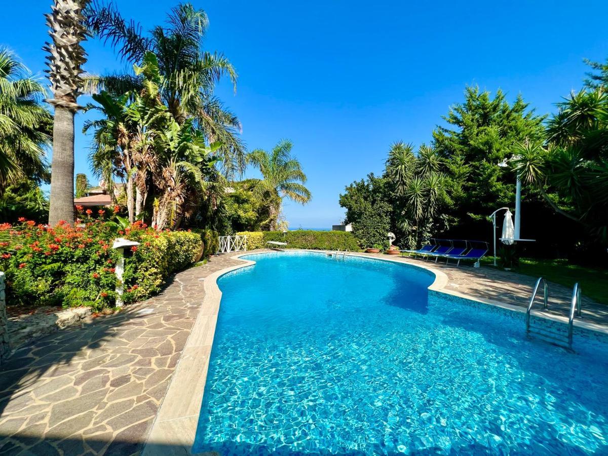 קאריני Villa Talia מראה חיצוני תמונה