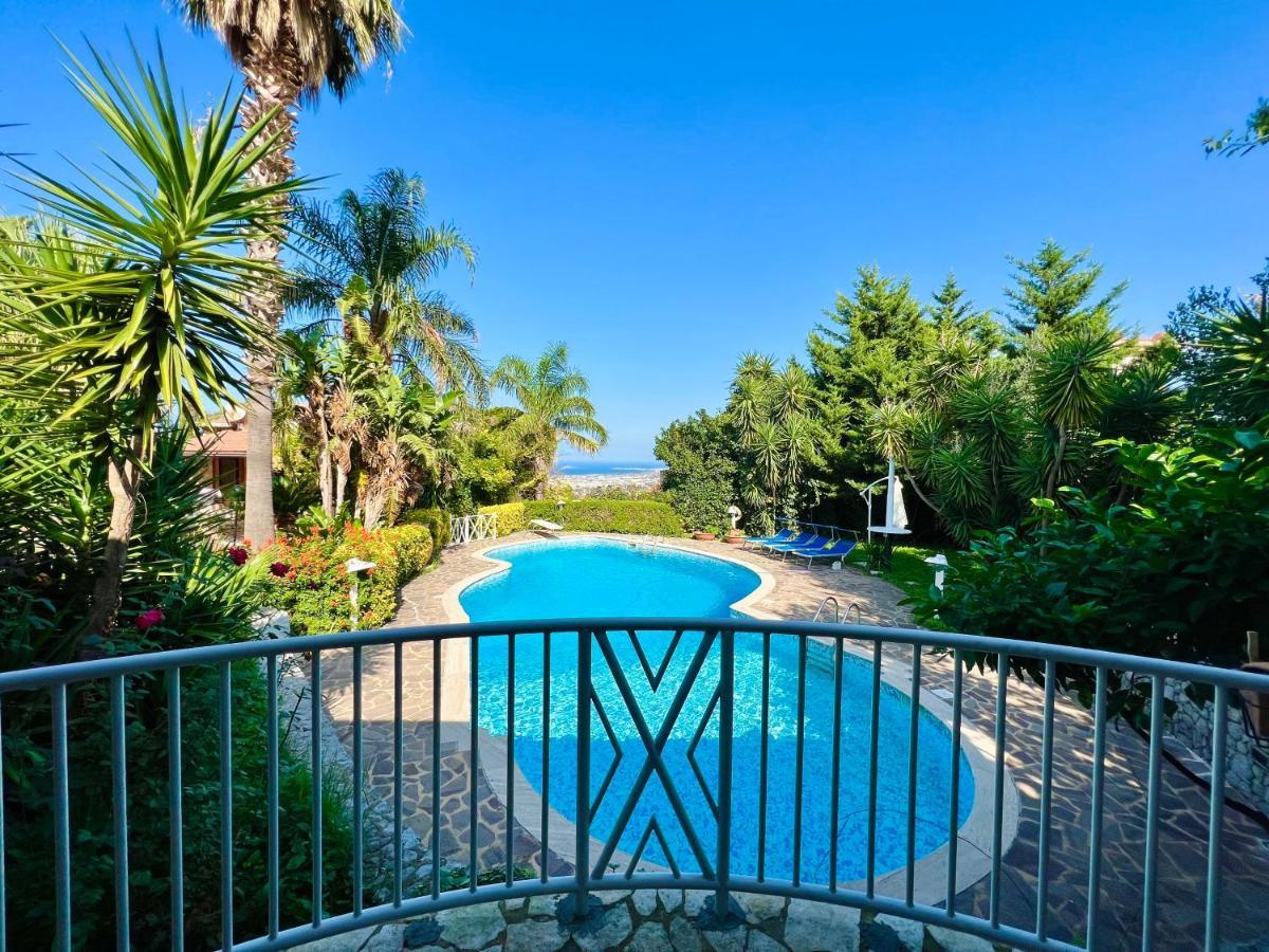 קאריני Villa Talia מראה חיצוני תמונה
