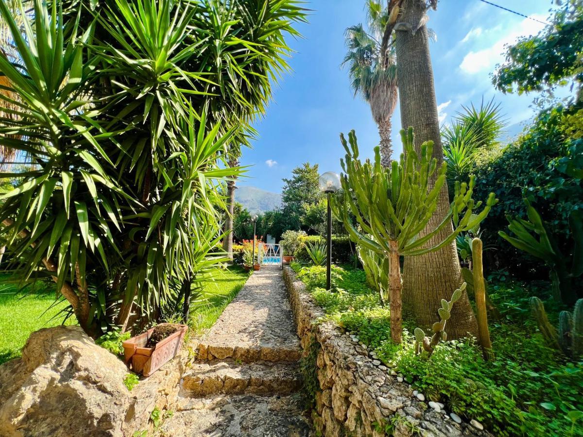 קאריני Villa Talia מראה חיצוני תמונה