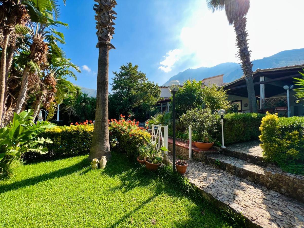 קאריני Villa Talia מראה חיצוני תמונה