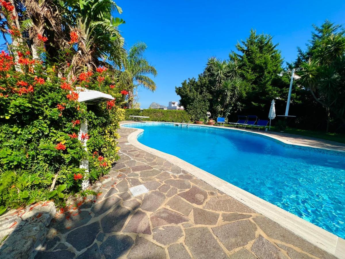 קאריני Villa Talia מראה חיצוני תמונה